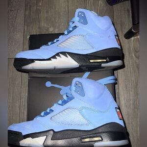 Jordan 5 UNC